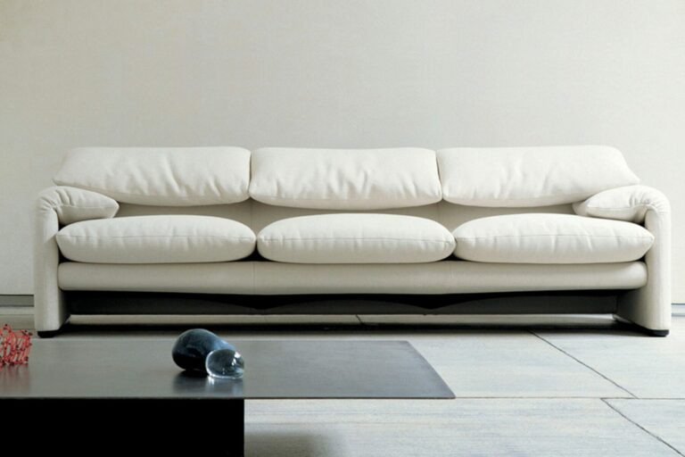 L’ iconic Sofa Maralunga