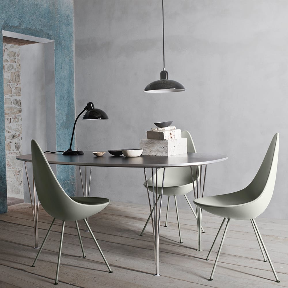 Drop Chair by Arne Jacobsen