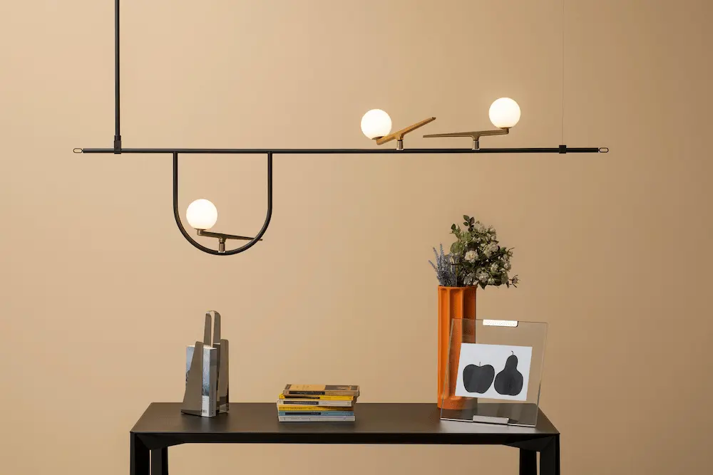 lampe yanzi par la grande marque de luminaire artémide