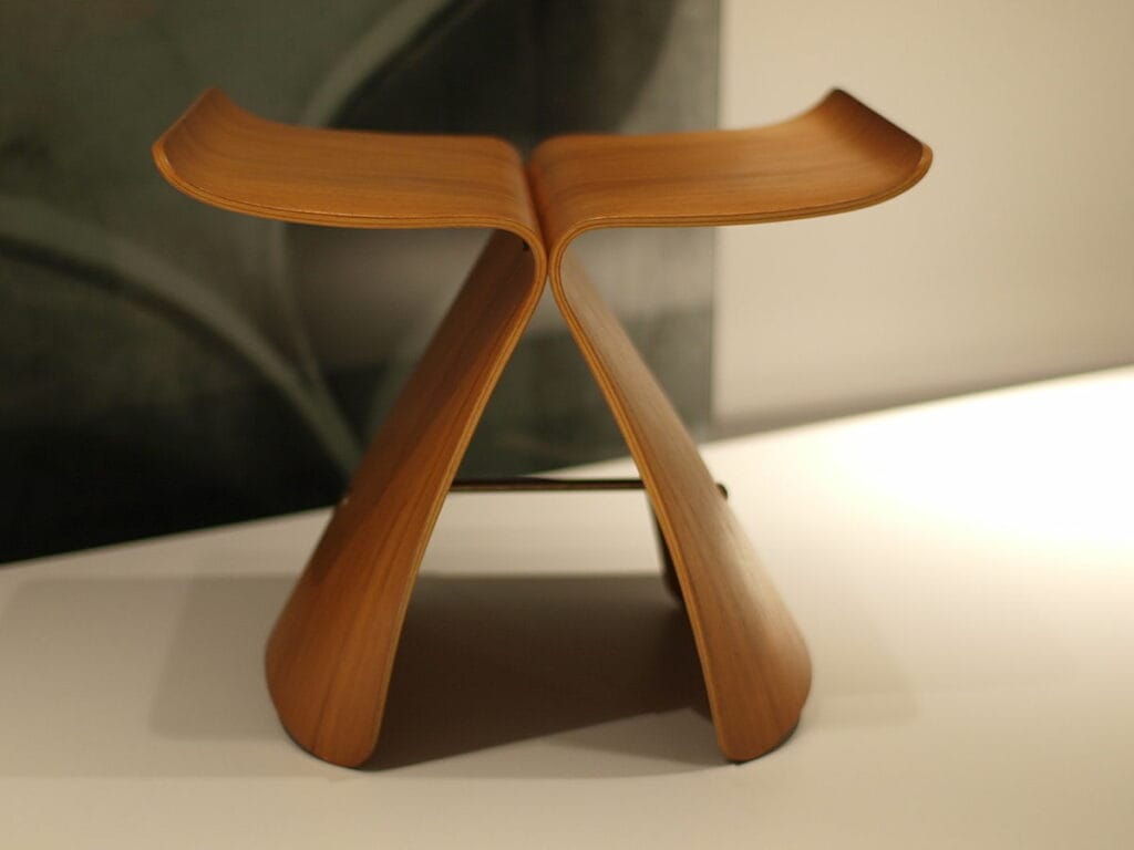 Sori Yanagi Butterfly stool 1954 Japanese design influence good design movement