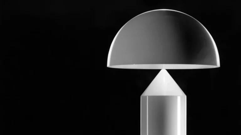 Atollo by Vico Magistretti : the story behind the  lamp
