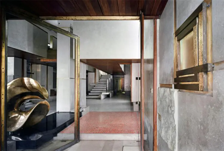 Sculptural staircase of Olivetti showroom Venice 1958 by Carlo Scarpa centerpiece of the space