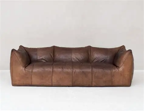 Le Bambole sofa 1972 by Mario Bellini for B&B Italia organic design and voluptuous comfort symbol of Italian seventies style
