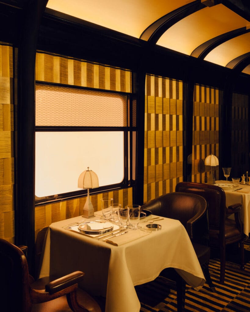 Voiture-restaurant Orient Express - Plafond miroité