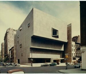 Marcel Breuer : Du fauteuil Wassily au design démocratique moderne