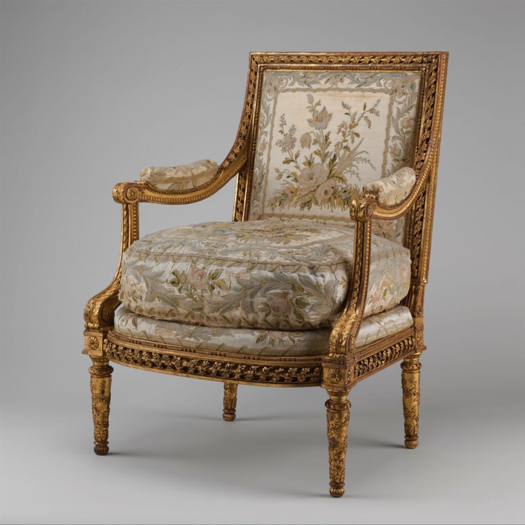 Fauteuil à la reine Louis XVI en bois sculpté et doré, pieds cannelés avec dés de raccordement, attribué à Georges Jacob, vers 1780, Metropolitan Museum of Art
